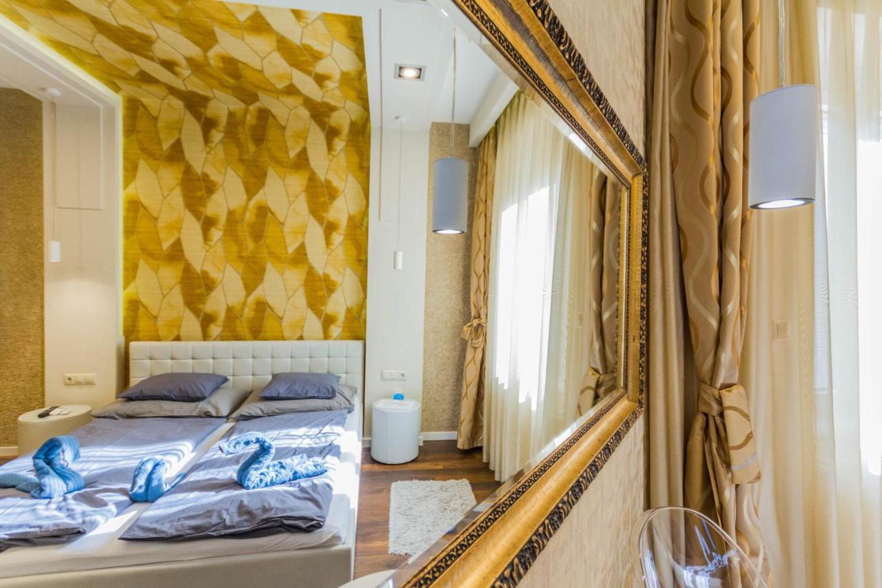 Chain Bridge Studio Apartment Budapest Luaran gambar