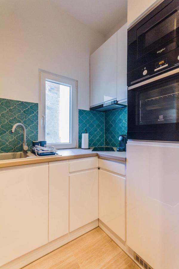 Chain Bridge Studio Apartment Budapest Luaran gambar