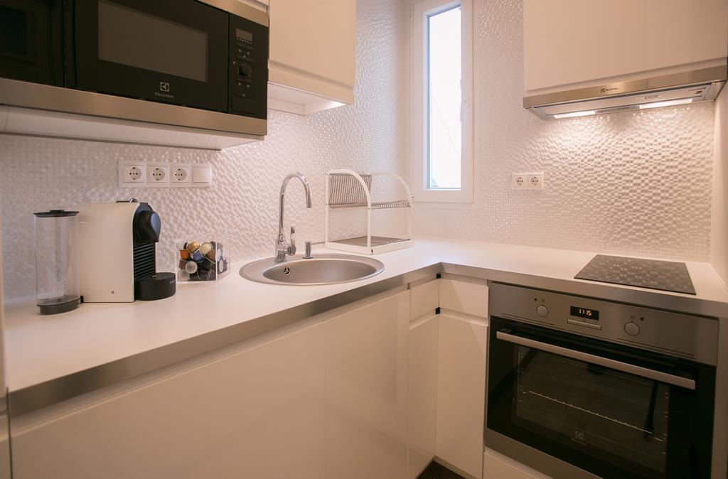 Chain Bridge Studio Apartment Budapest Luaran gambar